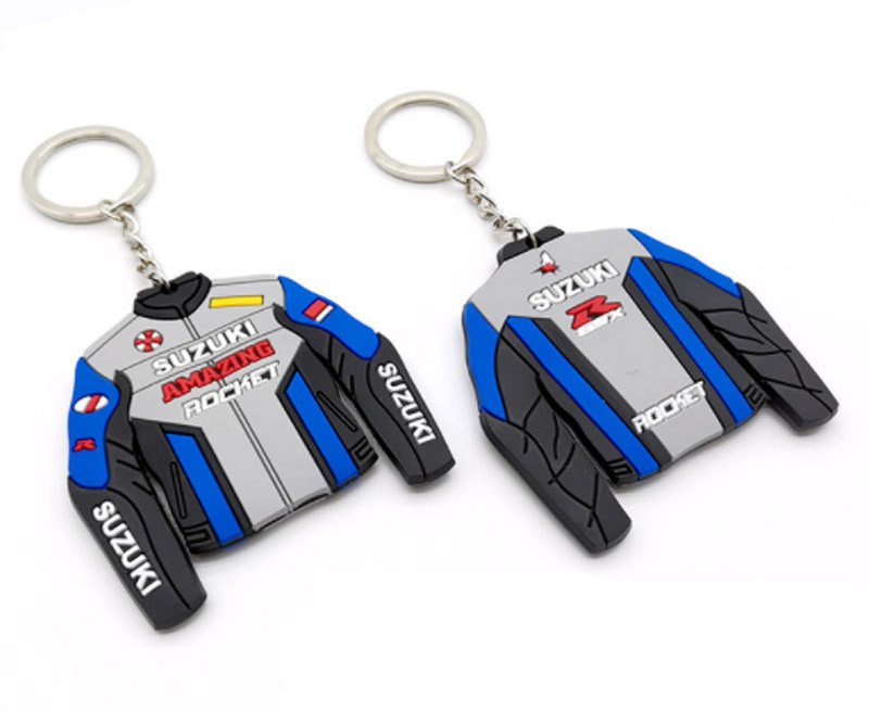 Přívěsek na klíče bunda Suzuki modrá
