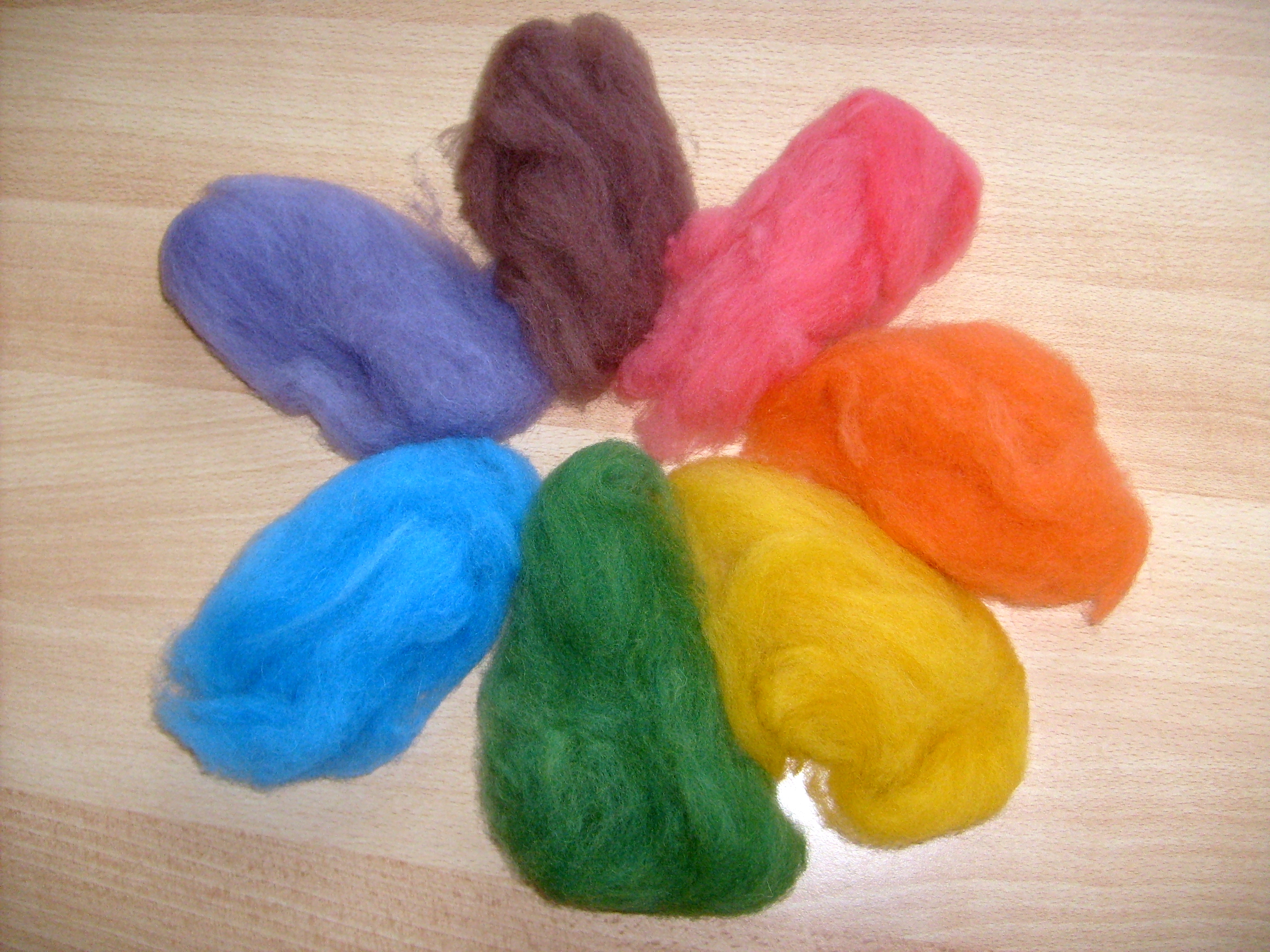 Ovčí vlna, barvená ( sada 7 barev ) - 20g