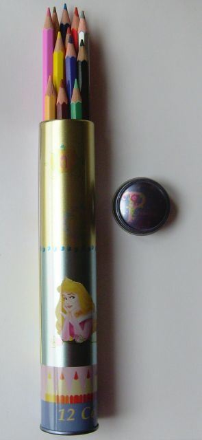 Pastelky v kovovém kulatém penálu - PRINCESS 12 kusů