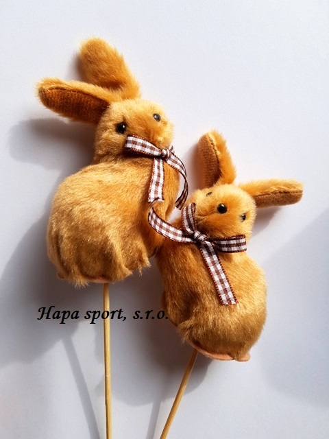 Zápich - zajíček plyšový s květem 10cm + špejle